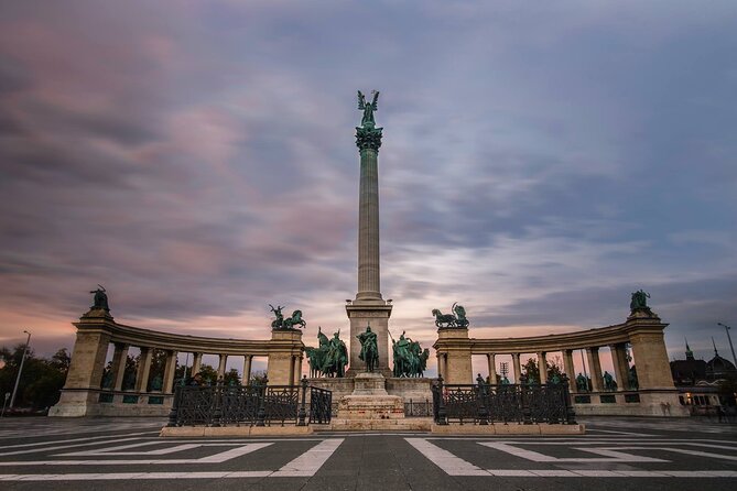 2-Hour Private Night Tour of Budapest - Parliament and Heroes’ Square: the big monuments, quick photo windows