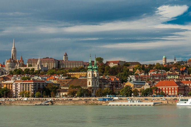 4 hours long private walking tour in Budapest - Included tickets, and what you’ll probably pay later