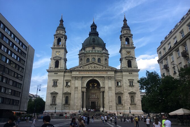 8-hour private Budapest city tour by car / minivan - Price and group size: how this tour becomes good value