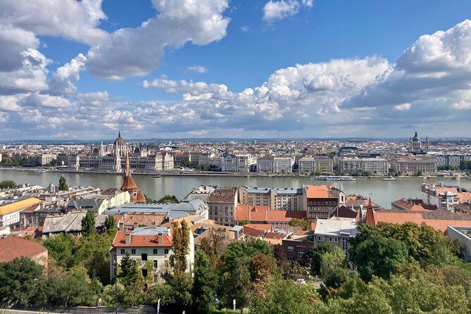 8-hour private Budapest city tour by car / minivan - Parliament, Danube memorials, and the art of moving with purpose
