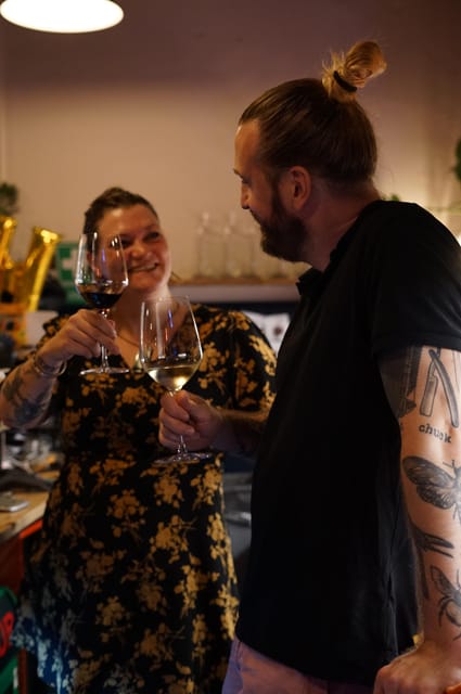 8-Tier Hungarian Wine Tasting in a Cozy Downtown Wine Bar - Bortodoor in Budapest: A Cozy Room for Hungarian Wine