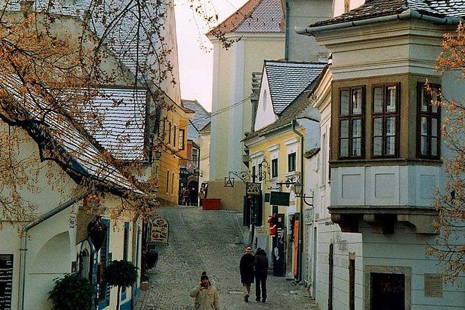 Along the shore of Danube river, private tour - Szentendre: cobblestones, baroque merchant houses, and a cheerful day in miniature
