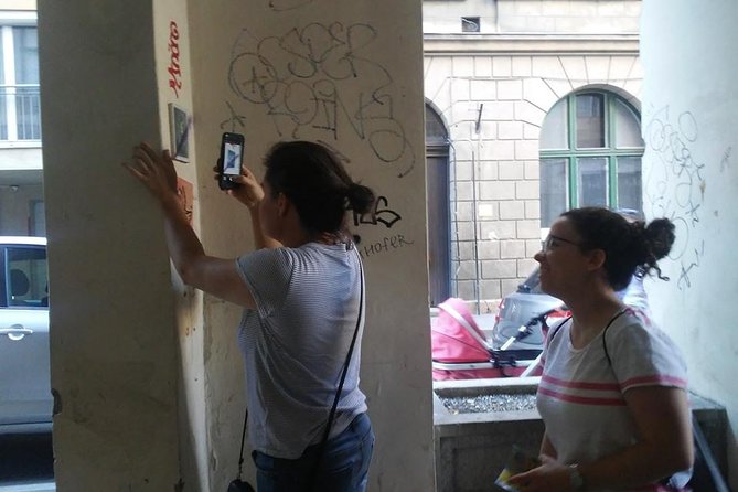 Alternative Street Art Free Walking Tour of Budapest - The guide makes the difference: Victoria, Peter, and Alexandria’s styles