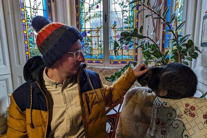 Art Nouveau Treasures of Budapest – Exclusive Private Tour - Finishing in a century-old private apartment, the Miksa Róth stained glass finale