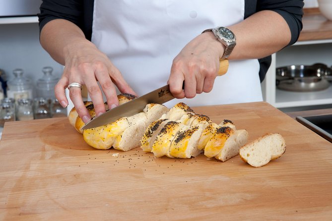Authentic Jewish Cooking Class by a Professional chef - Atmosphere and group size: small enough to feel personal