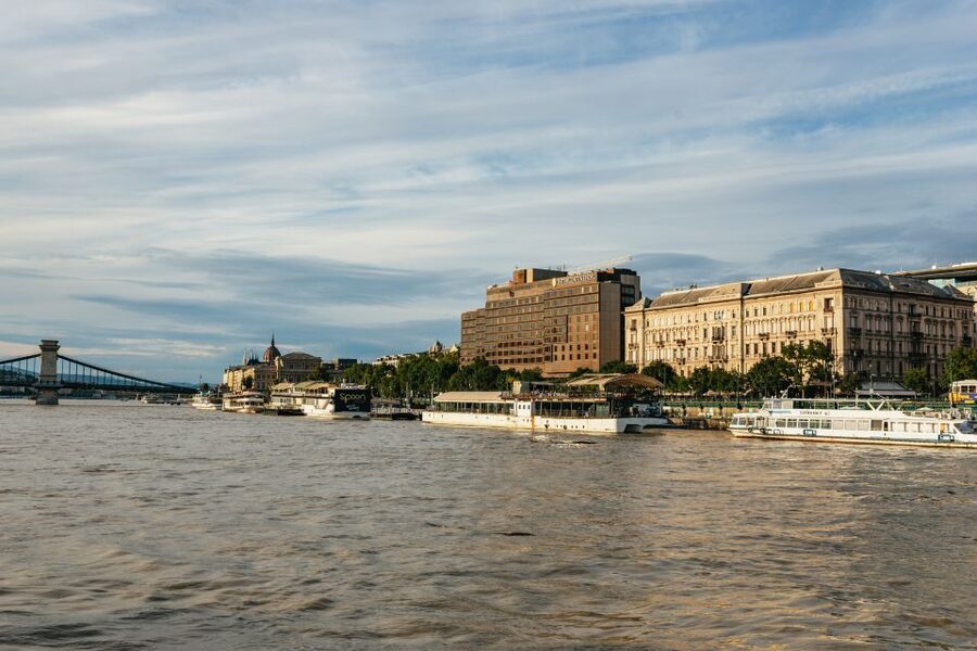 Best of Budapest Cruise - Audio Guide That Lives on Your Phone, Not the Boat Speakers