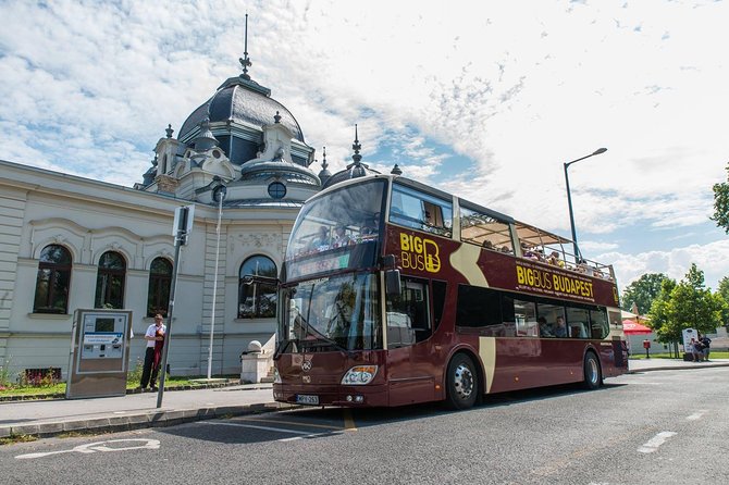 Big Bus Budapest Hop-On Hop-Off Bus and Walking Tour - The walking tour add-on: how it complements the bus audio