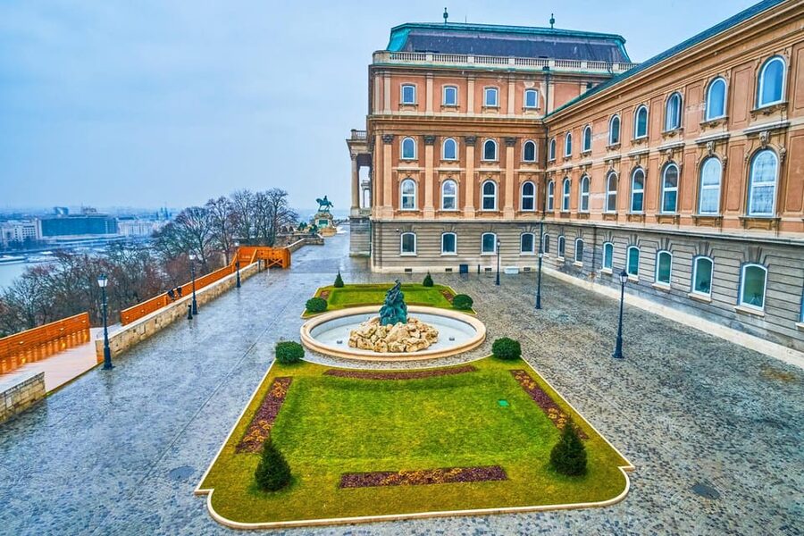 Buda Castle District and Matthias Church Private Tour - Practical Tips to Get the Most From Your Castle Hill Time