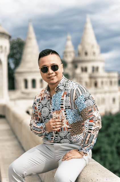 Buda Castle: Private photoshoot with a local guide - Buda Castle Photo Stop: Time for Comfort, Not Just Clicks