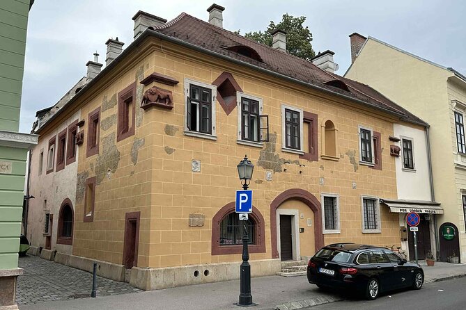 Buda Castle Tour: History and Architecture - Sigismund’s medieval church foundations: the quiet clue in the courtyard