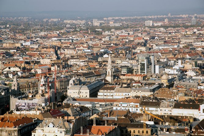 Budapest 3-Hour City Tour - How the 3 hours really feels: bus time, walking bursts, and pace