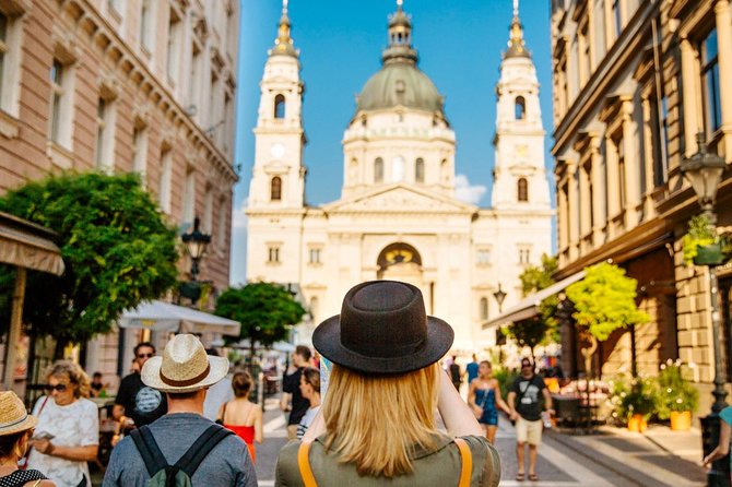 Budapest: 3-Hour Live-guided Bus Tour and 1-hour River Cruise - Comfort and timing: why the bus part matters in Budapest