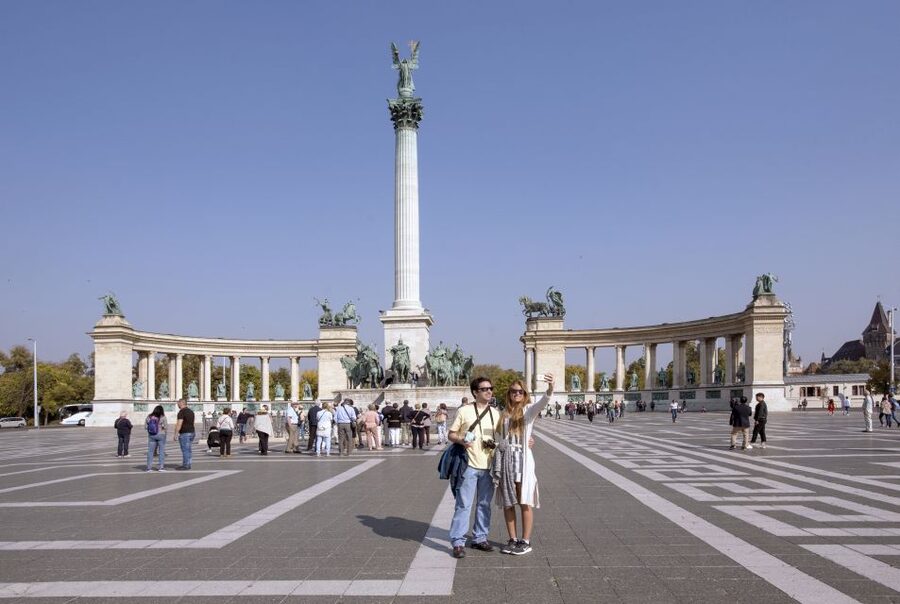 Budapest: 3-Hour Trabant Sightseeing Tour - Price and value: is $294 per group up to 3 worth it?