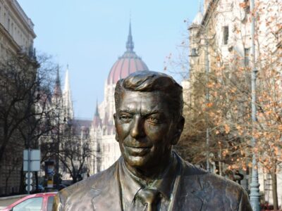 3-Hour Walking Tour About Communism (Small Group)
