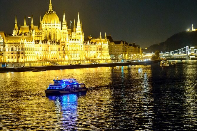Budapest 4 course Dinner Cruise with Bar Piano and Welcome Drink - The 4-course dinner: what you’ll likely enjoy, and where expectations can wobble