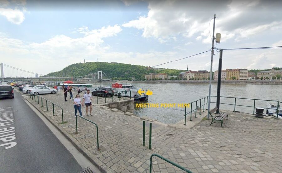 Budapest: 4-Course Dinner River Cruise with Live Folk Music - Landmark stops that make sense in a short 2-hour evening