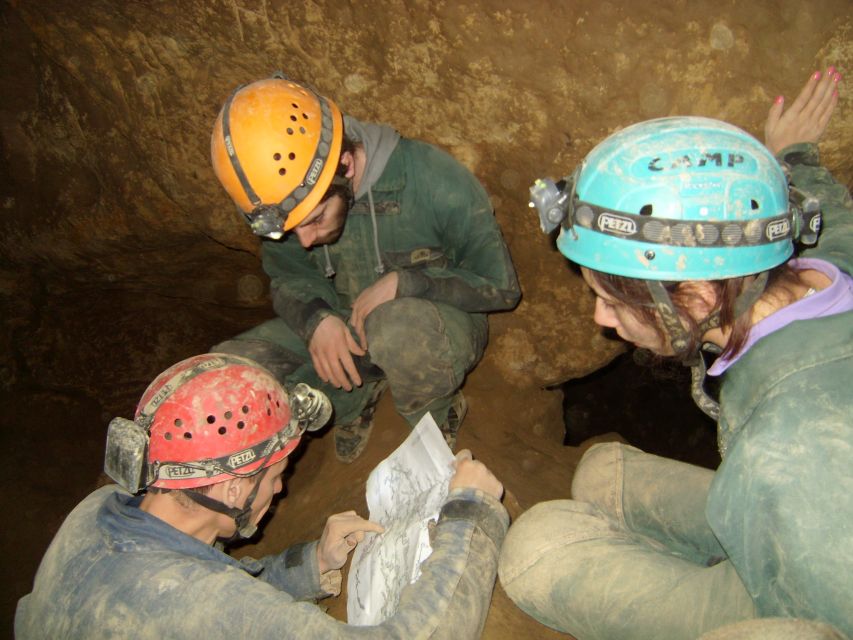 Budapest: Adventure Caving Tour with Guide - What You’ll Feel In The 10°C Cave (And How To Prepare)