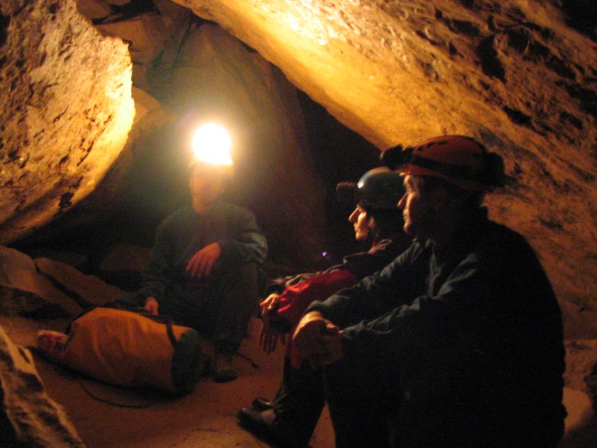 Budapest: Adventure Caving Tour with Guide - Getting There: The Pal-volgyi Meeting Point Without Guesswork
