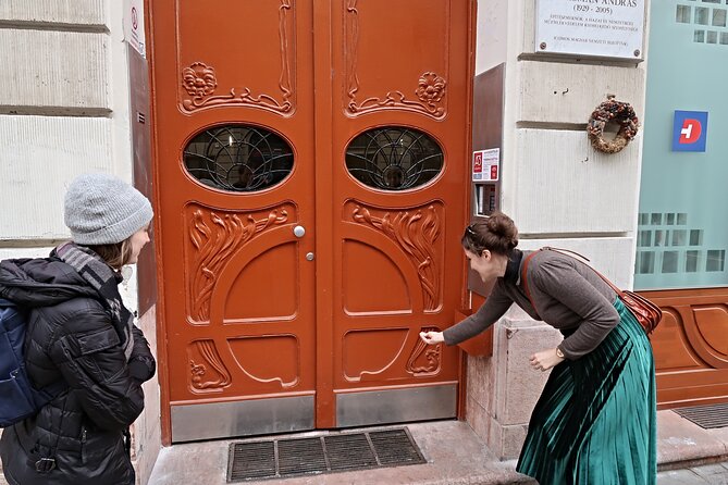 Budapest Art Nouveau Walking Tour - The Hungarian Secession story, porcelain and Asian motifs you can read