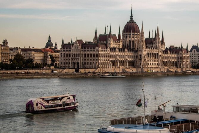 Budapest Audio Guide Cruise with Day, Sunset and Night Options - The audio guide setup: clear sound if your phone cooperates
