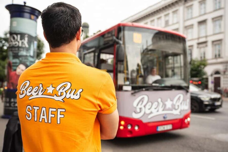 Budapest: BeerBus Sightseeing Tour with unlimited beer - Key Takeaways Before You Ride