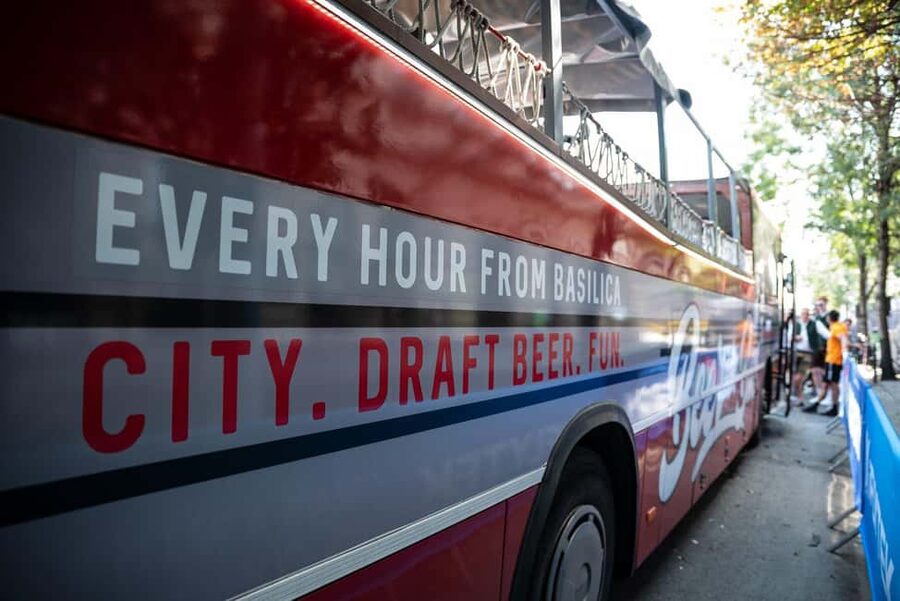 Budapest: BeerBus Sightseeing Tour with unlimited beer - Tips to Get the Most Out of Your One Hour