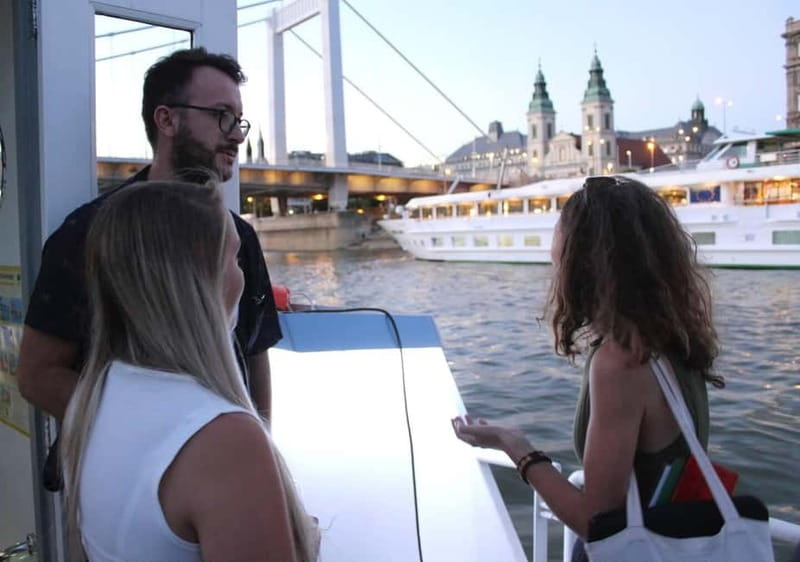 Budapest Boat Cruise with Personal Live Tour Guiding(+Drink) - Who should book this cruise, and who might skip it