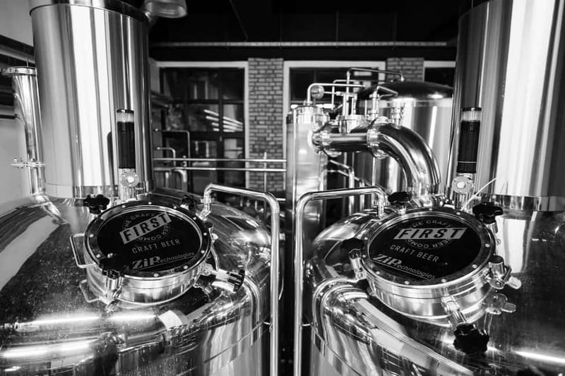 Budapest: Brewery Tour at "First Craft Beer" & Beer Tasting - Your 60-minute route, what you’ll see during the brewery walkthrough