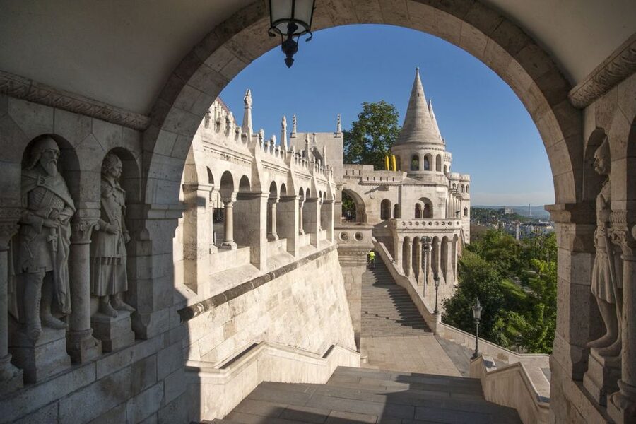 Budapest: Buda Castle District Walking Tour - President’s Palace and the Royal Palace courtyards you can actually walk