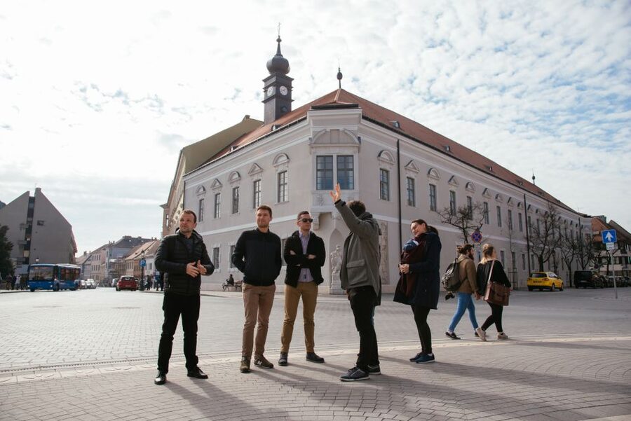 Budapest: Buda Castle District Walking Tour with a Historian - Matthias Church: Skip the Line, Then Let It Make Sense