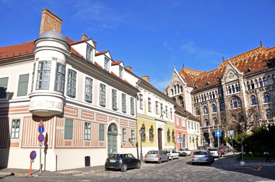 Budapest: Buda Castle Private Walking Tour - Castle Hill photo stops and the walk up to the UNESCO core