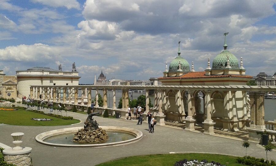 Budapest: Buda Castle Private Walking Tour - Matthias Church and Holy Trinity Square: the details you only notice up close