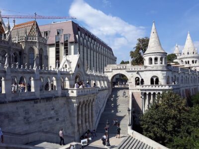 Buda Castle Walking Tour & Folk Music Performance