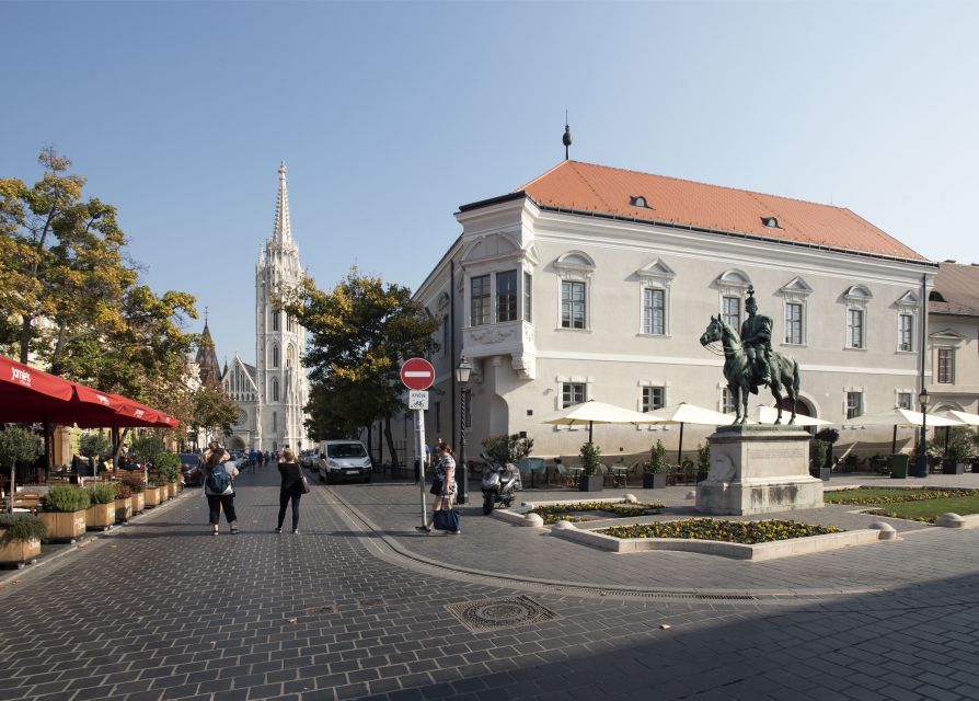 Budapest: Buda Walking Tour - Holy Trinity Column at Szentháromság tér: history you can see