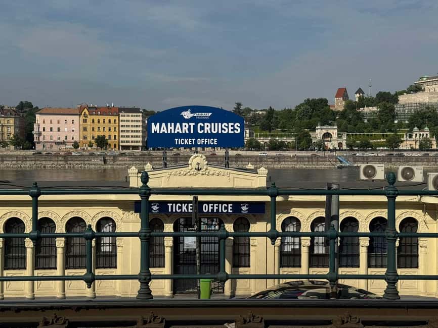 Budapest: By Night Sightseeing Cruise with Welcome Drink - Audio Guide by QR Code, No App Required (Well, Mostly)