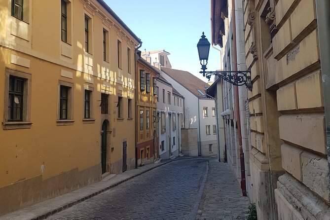 Budapest Castle District Walking Tour - Stop 6, Hospital in the Rock: underground defense, bunker rooms, and strange humor