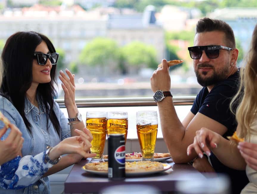 Budapest: Catamaran Pizza Cruise - Sitting Outside vs Inside: Comfort, Breeze, and Photo Strategy