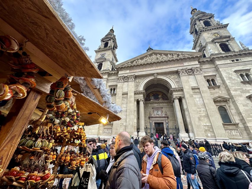 Budapest: Christmas Market Guided Walking Tour with Tastings - Hungarian Yuletide traditions explained through food and timing