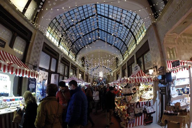 Budapest Christmas Walking Tour & Entry to St Stephen's Basilica - Danube Views, the Frozen-River Story, and the Little Princess Photo