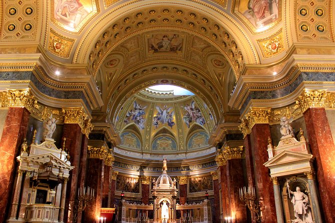 Budapest Christmas Walking Tour & Entry to St Stephen's Basilica - Széchenyi Lánchíd and the Danube Corso Walking Segment
