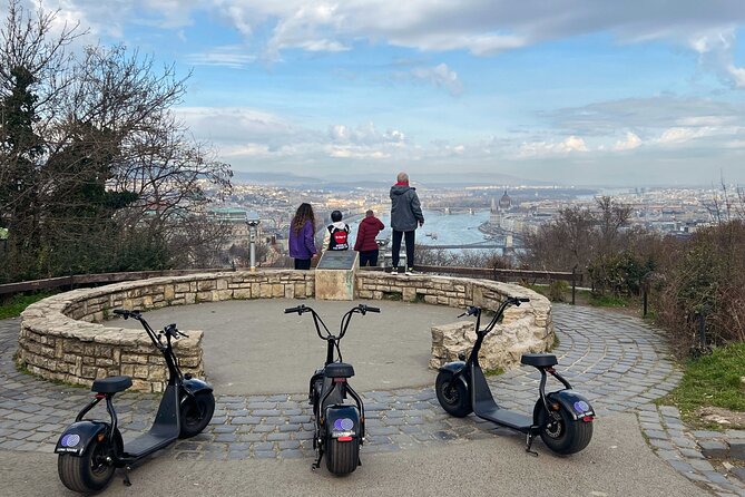 Budapest Citadel Tour on E-Scooter with The Best Panoramic Views - Stop 1 Views First: The Green Pedestrian Bridge Over the Danube