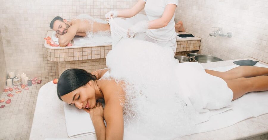 Budapest: Couple Holistic Swedish Massage with Jacuzzi Time - Check-in and getting ready, the small steps that set the tone