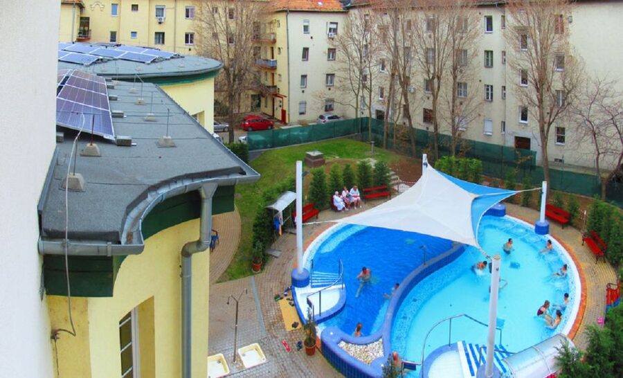 Budapest: Dandar Thermal Bath Full-Day Admission - Your day at Dandar: how to pace pools, heat, and breaks