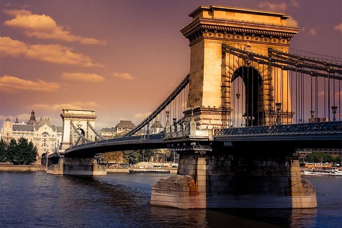 Budapest Danube 1 Hour Sunset or Night Cruise with Audio Guide - Castle District by Night, Where the Hills Do the Work