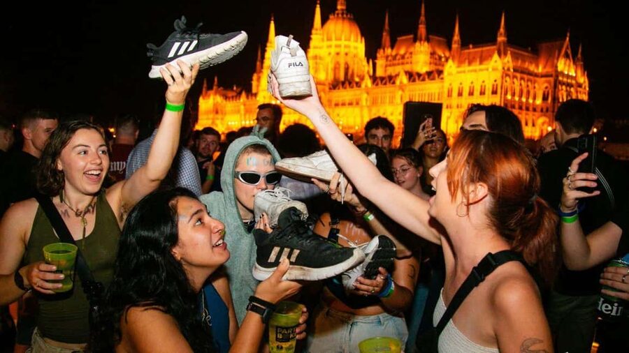 Budapest: Danube Beat Party Cruise with DJ & Drink Packages - Price and Ticket Options, How to Get Good Value