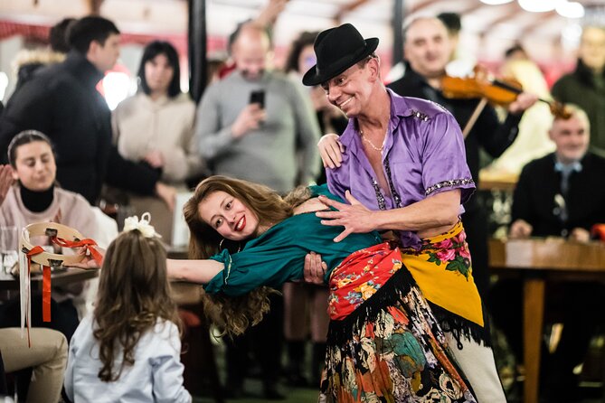 Budapest Danube Cruise and Dinner Options, Live Music and Dance - The Dinner Plan: Buffet Hungarian Comfort and the Wine Upgrade Option