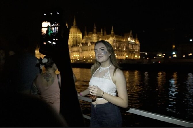 Budapest Danube Cruise with DJ, Drinks and After Party - The Night Views: Danube Lights and Photo Stops Near Parliament