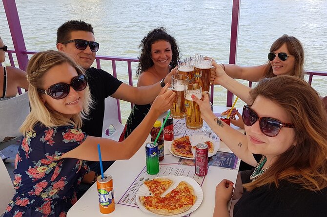Budapest Danube Pizza Cruise with Welcome Drink - The cruise route: from the Castle District to Balna, in one smooth loop