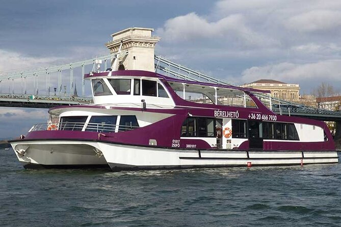 Budapest Danube Pizza Cruise with Welcome Drink - What the onboard atmosphere is really like