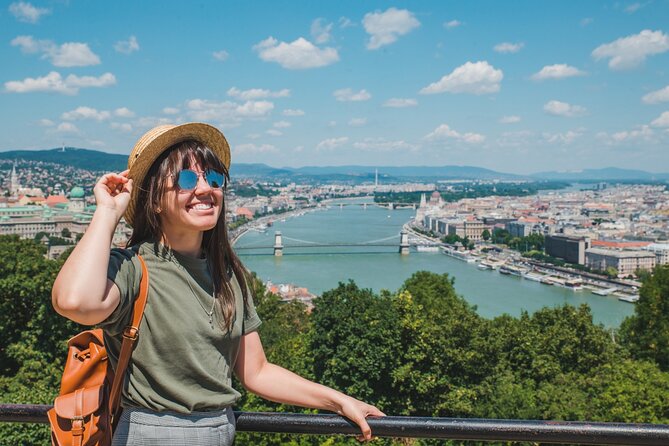 Budapest Danube River Cruise with Old Town Walking Tour - What the “private” part really means here